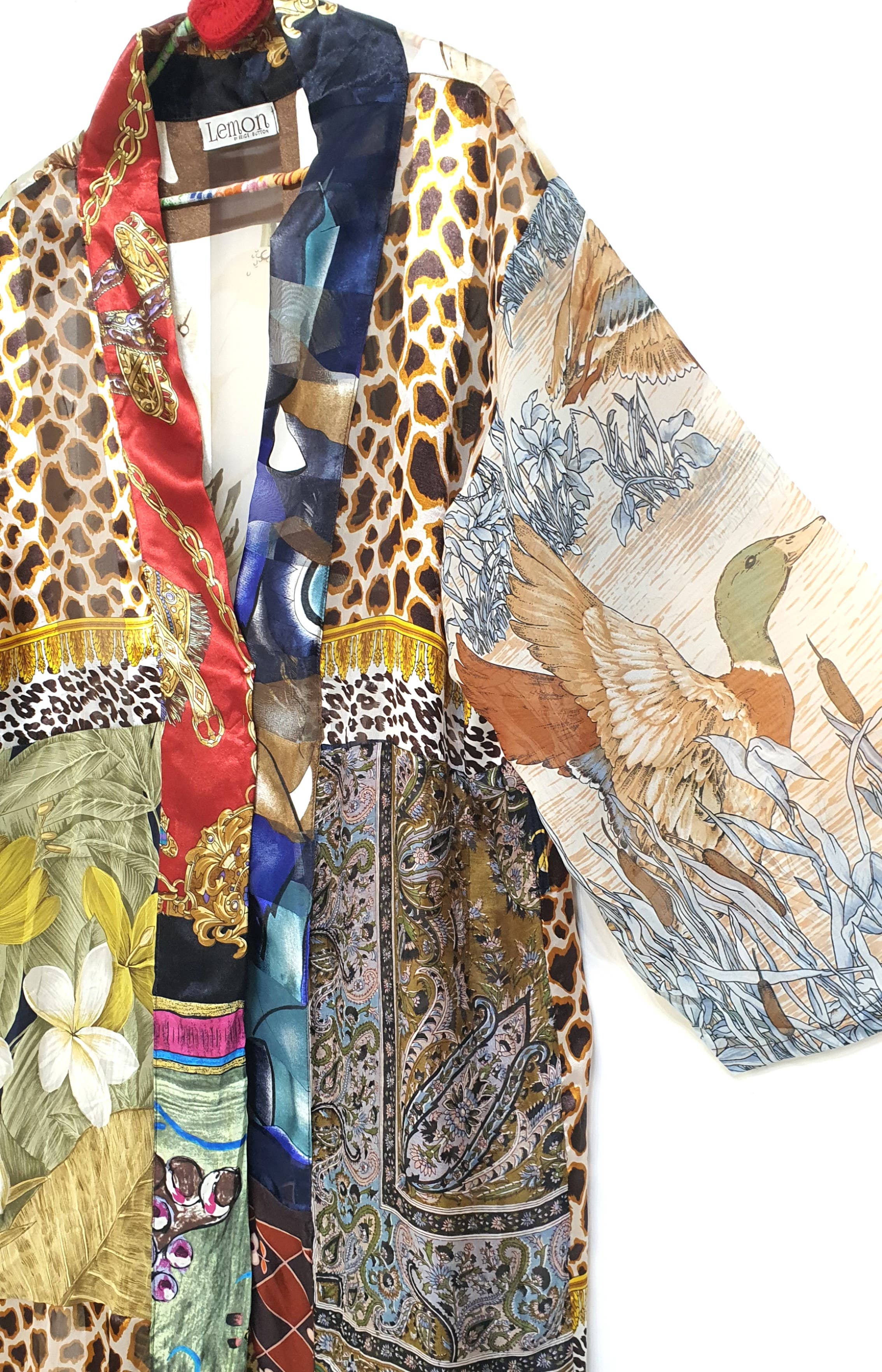 Beige & Co Thai Crafts - Wholesale Kimono - Dames - Kimono van patchwork hergebruikte zijden sjaals – uniek exemplaar15