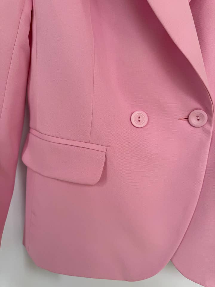 Pink Fitted blazer for wholesale on Faire4