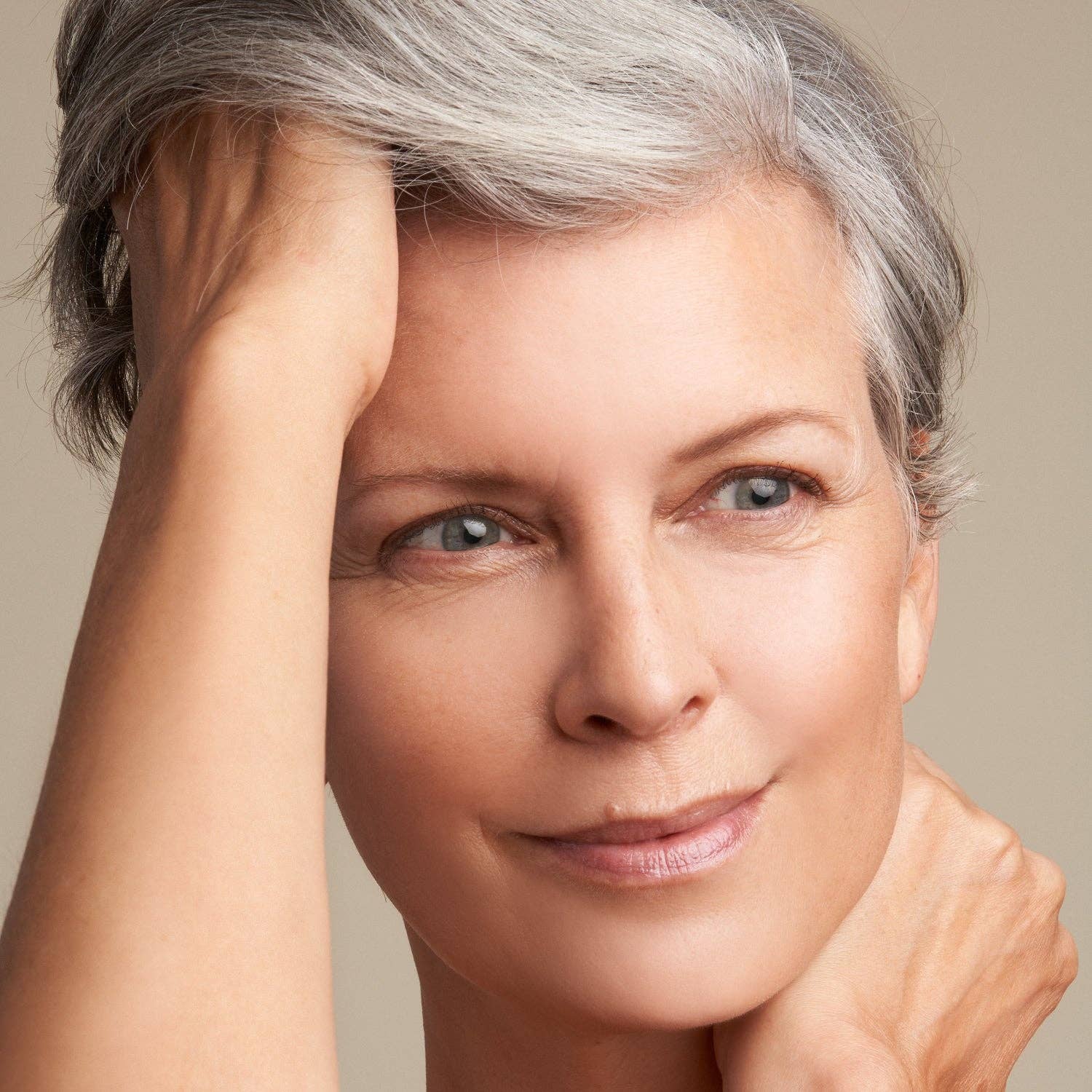 NOTICE Hair Co. - Vente Disques de shampoing/shampoings solides - Ensemble de voyage Shampooing & Après-shampooing Détoxifiant - clarifiant pour tous types de cheveux (blonds, gris & accumulations)2