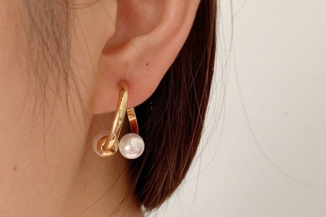 FanakoStudioNYC - Vente Créoles - Boucles d'oreilles coréennes neuves /Créoles d'oreilles en perles /Boucles d'oreilles créoles en perles/Boucles d'oreilles de style coréen/Boucles d'oreilles printemps/Créoles en argent0