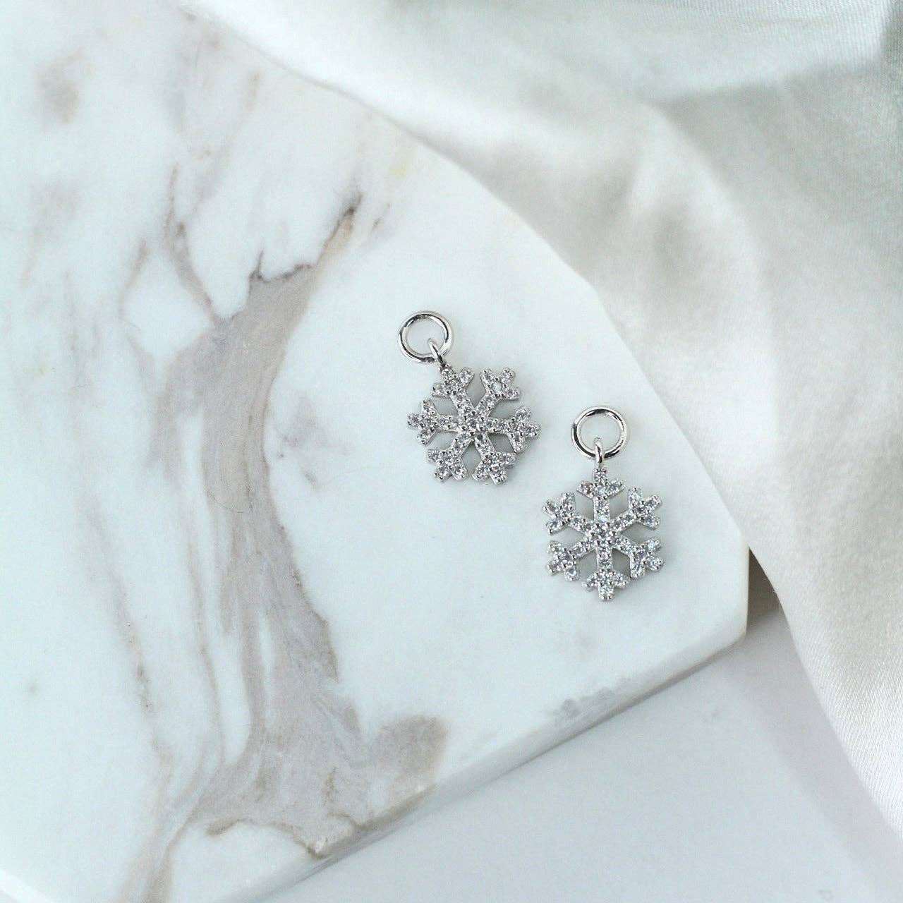 Chloe + Lois - Wholesale Dangle Earrings - Snowflake Charms0