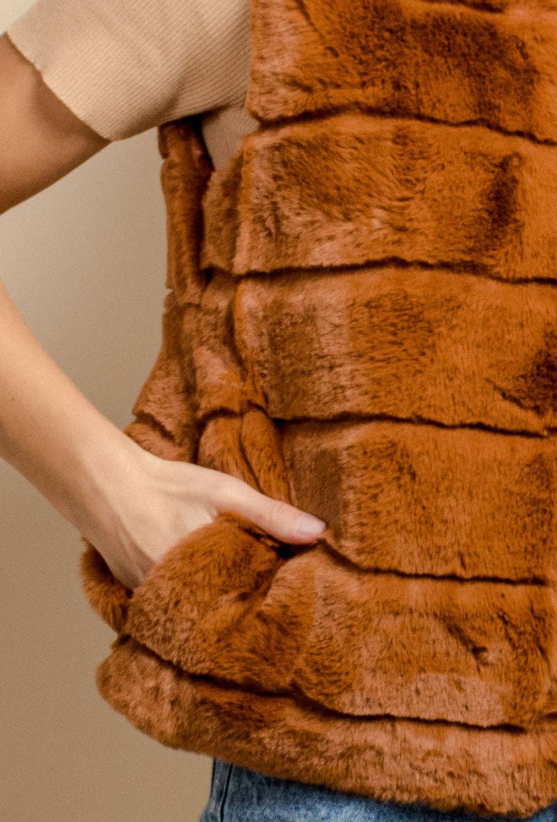 LIL' MOON - Wholesale Outerwear Vest - Women's - Vest #25511737