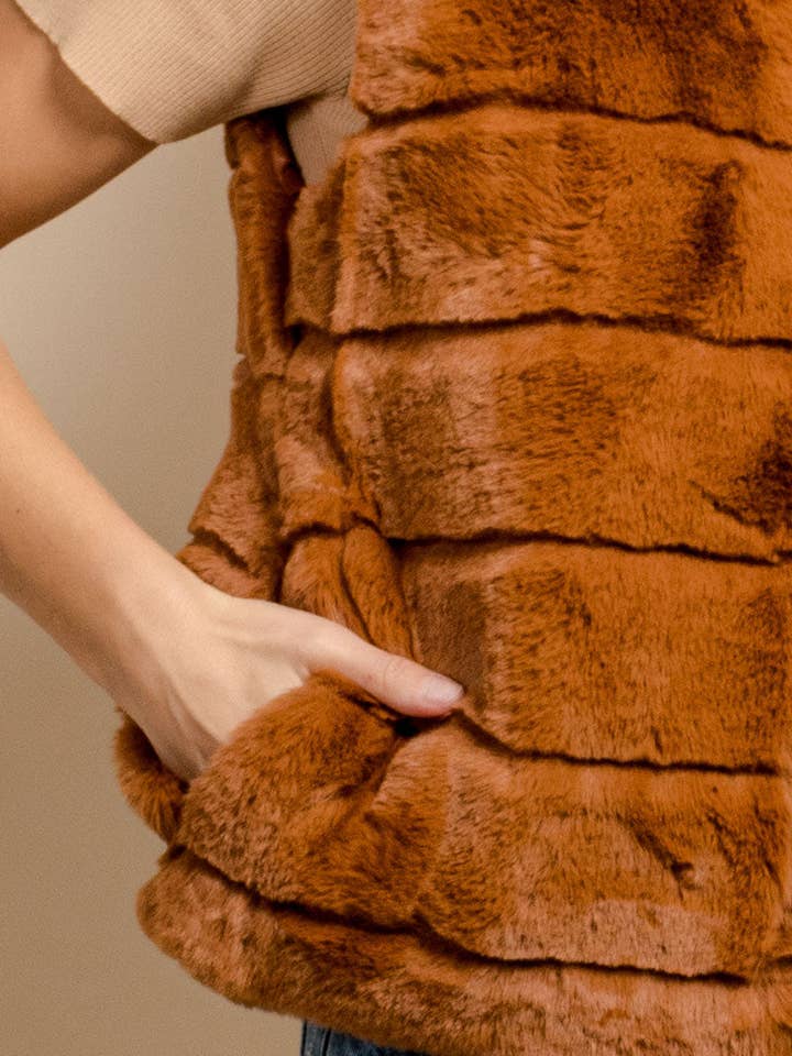 LIL' MOON - Wholesale Outerwear Vest - Women's - Vest #25511723