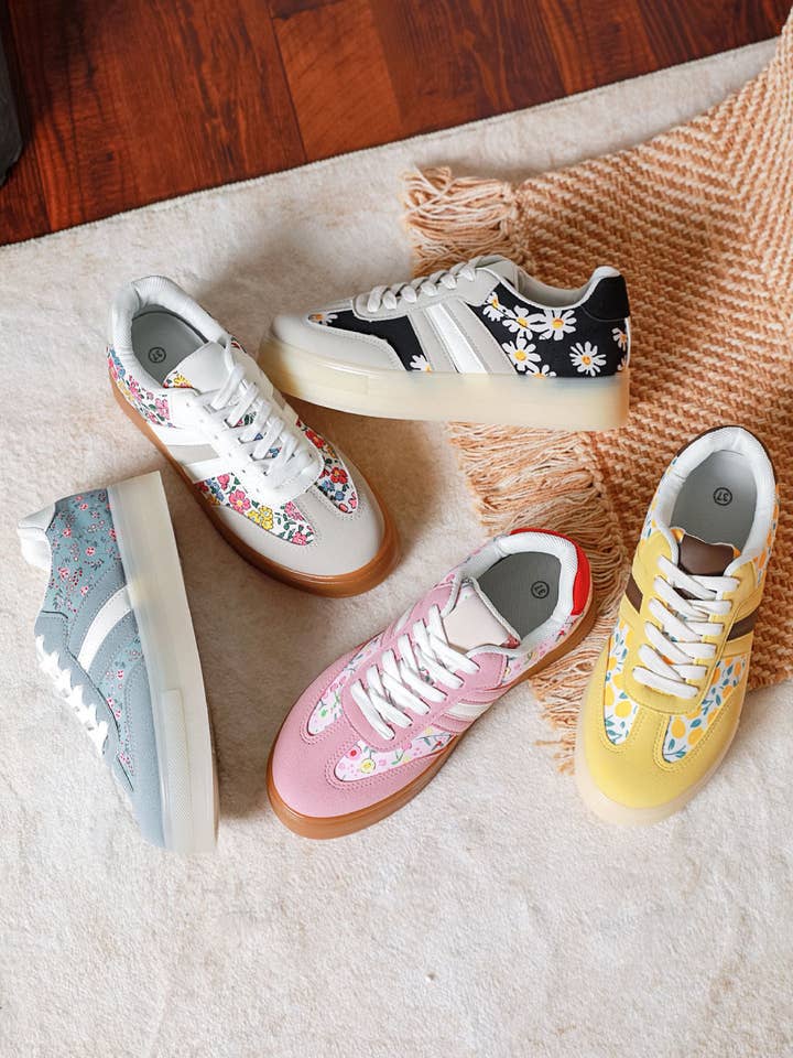 Women's Floral Daisy Print Sneakers for wholesale by No Doubt Shoes