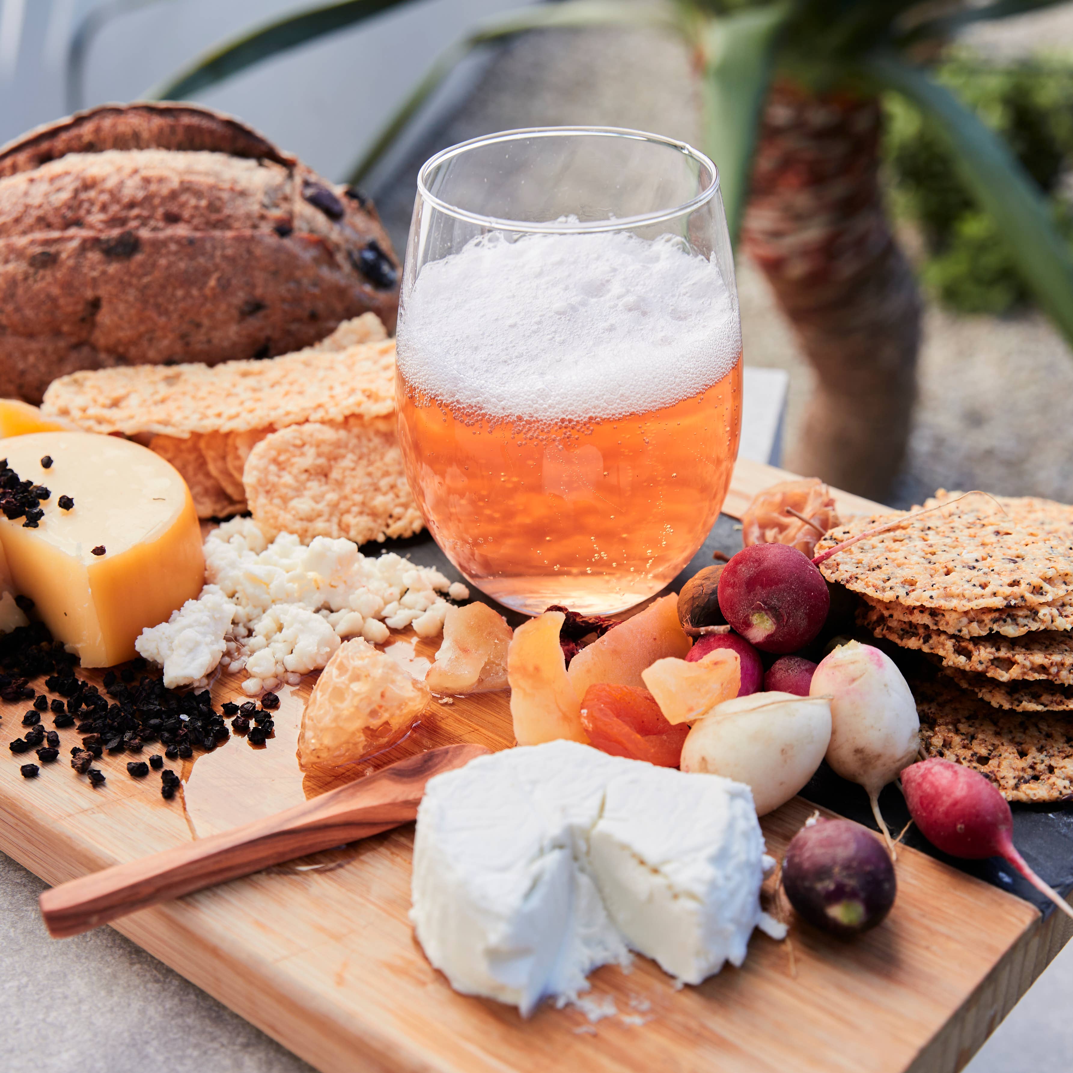 TÖST Beverages - Wholesale Non-Alcoholic Aperitif/Mocktail - TÖST ROSÉ - 250mL - 4-Packs3