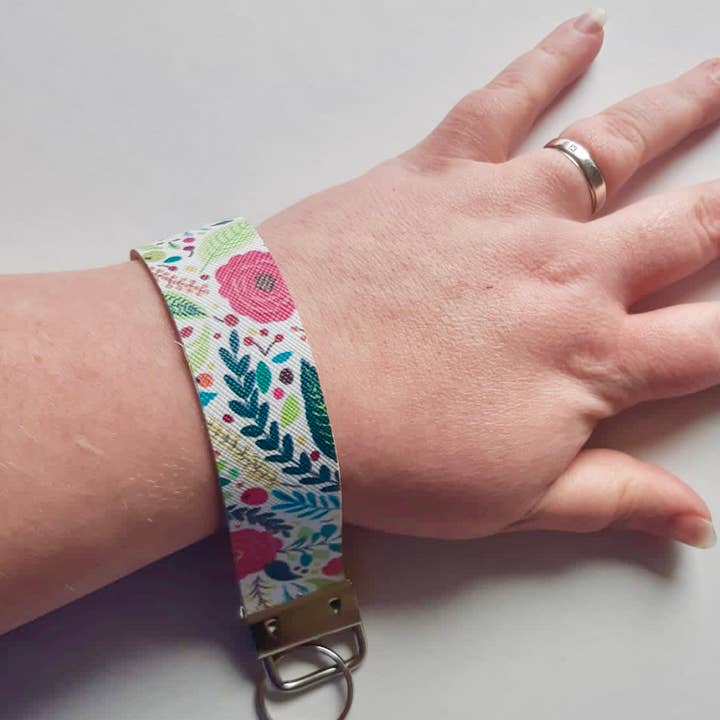 Positivi-Ties – wholesale Keychain – Women's – Wristlet, leatherette wristlet,keyring gift, Floral wristlet1