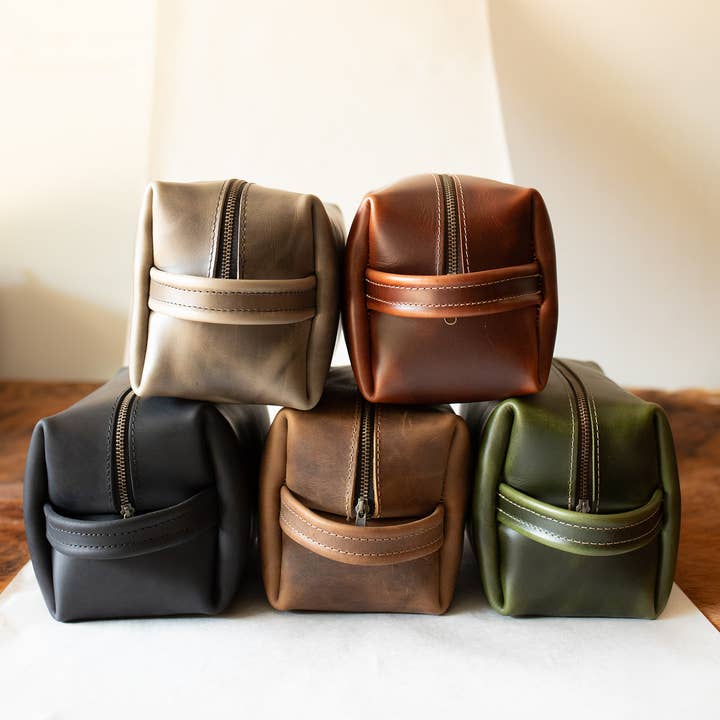 Lindy Leather - Wholesale Toiletry Bag - Men's - Dopp Kit - The Gentleman's Travel Kit
