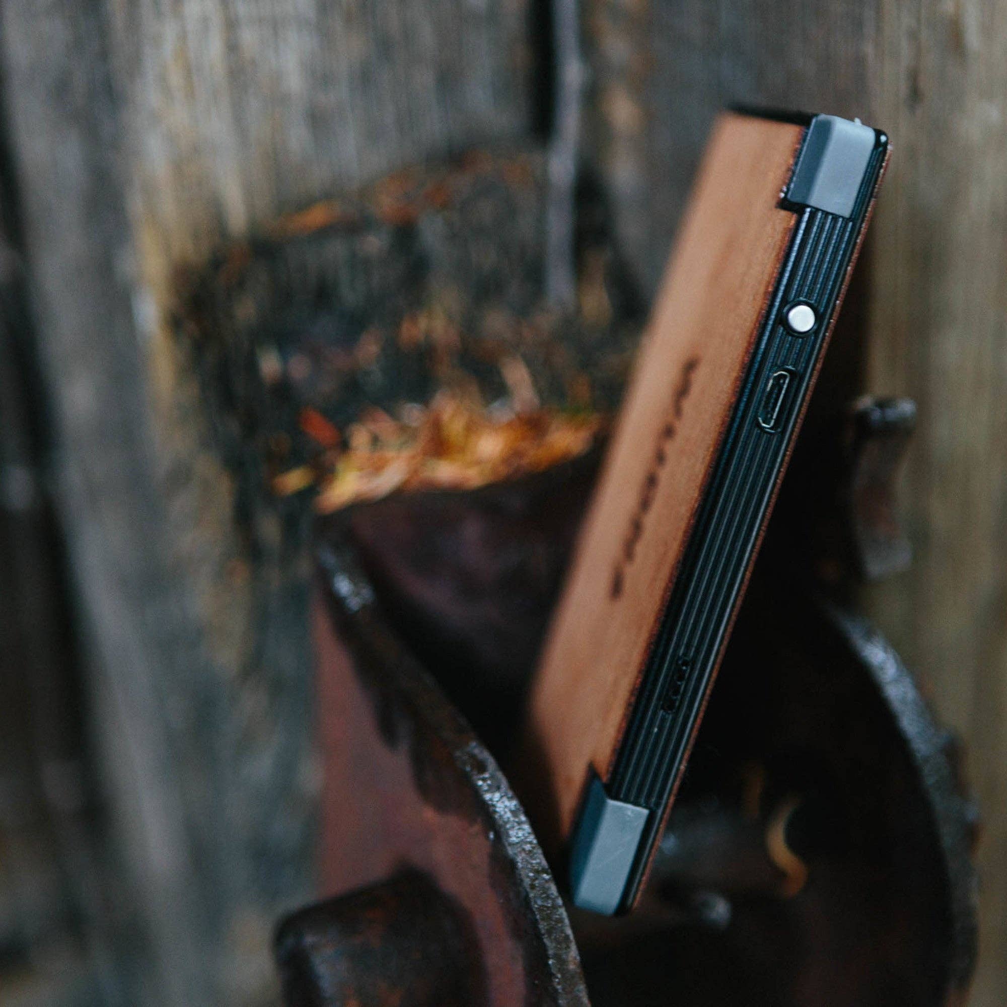 WUDN Handcrafted - Wholesale Portable Charger - Slim-Dual Wooden Power Bank (American Flag)16