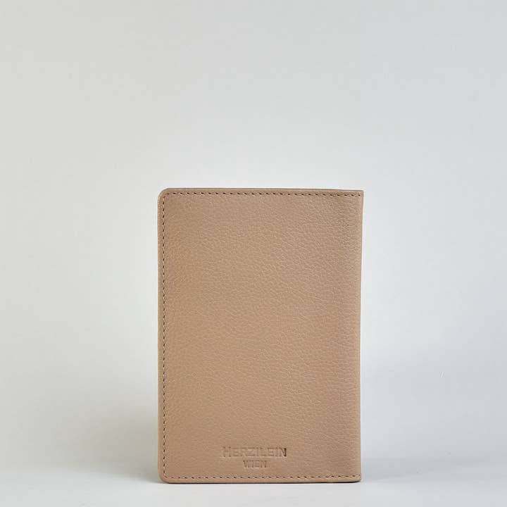 Herzilein-Wien GmbH - Wholesale Passport Case - Women's - Passhülle Leder 15