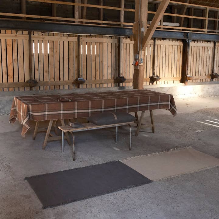 Bauteppich Natur/Kohle 80x270 cm für den Großhandel von Libeco Home