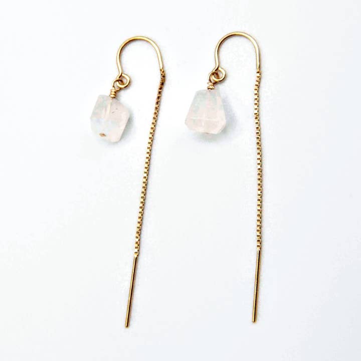 Boucles d'oreilles fil de pierre de lune pour la vente par Oohjacquelina Jewelry
