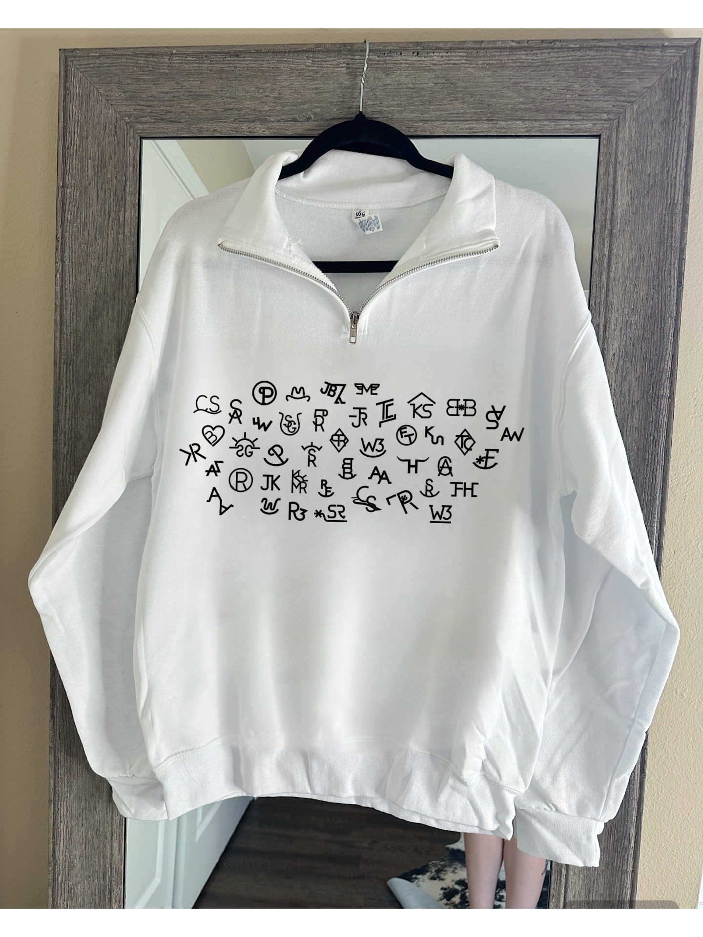 Gunpowder and Glam Boutique - Vendita all'ingrosso Felpa stampata - Donna - Cattle Brands Quarter Zip2