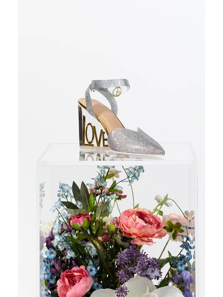 She is Cheval - Wholesale High Heels - Women's - Did my Heart Love, 'Til Now?5