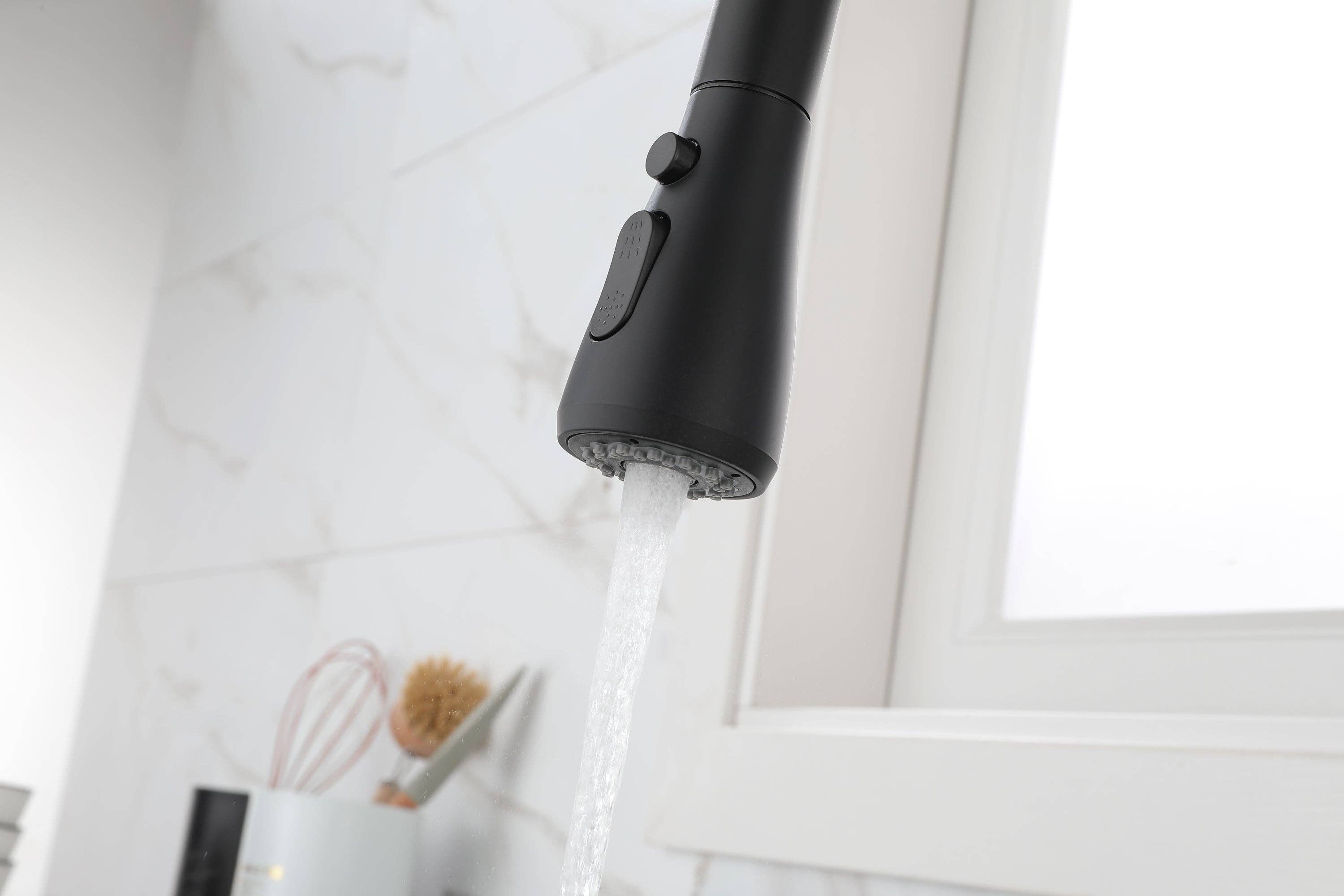 39F Inc. - Wholesale Kitchen Tool/Gadget - Matte Black Kitchen Faucet with Pull-Out Sprayer15