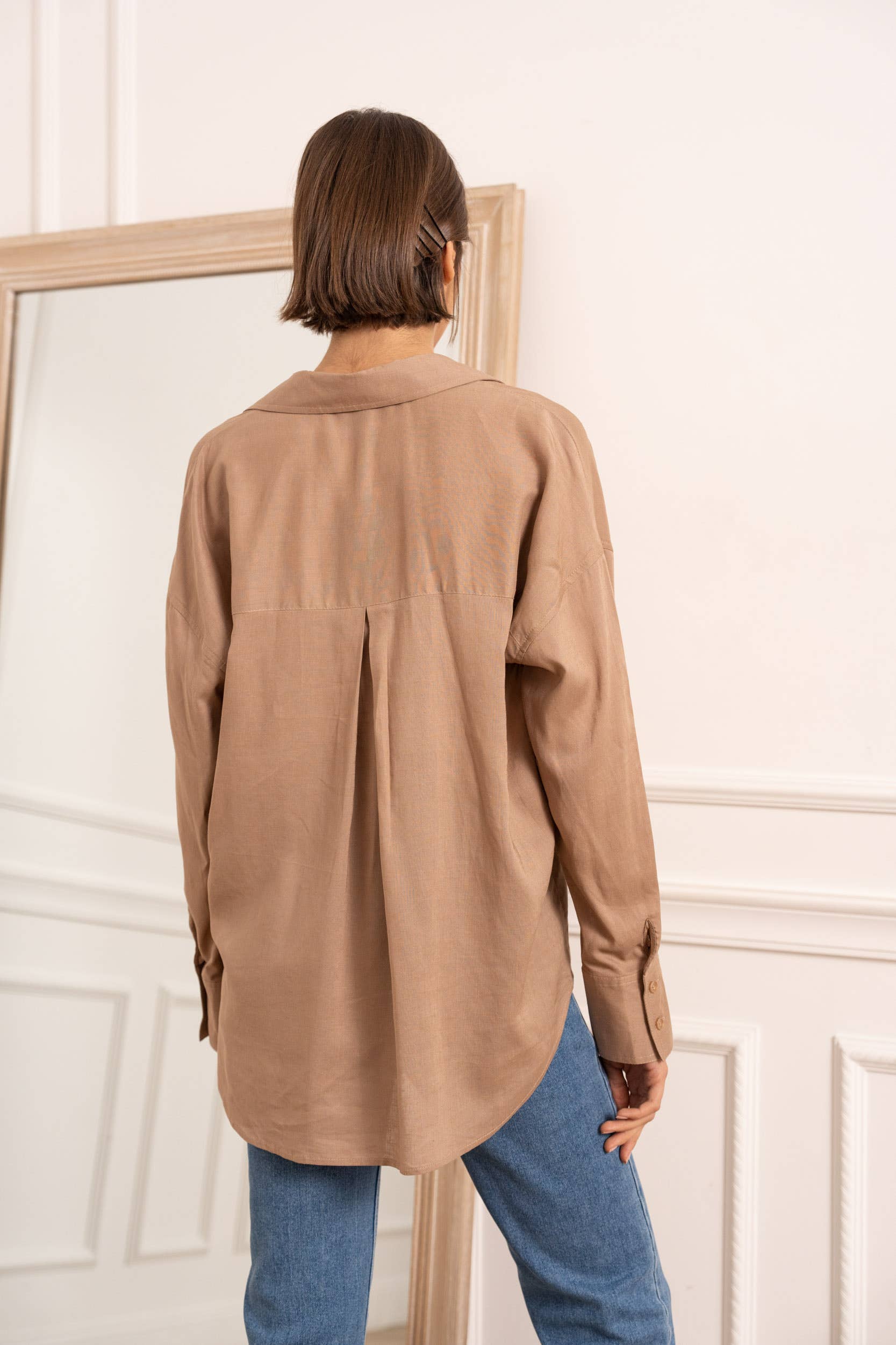 Attentif Paris - Vente Chemise à col boutonné – femme - Chemise unie avec col à revers avec du lin11