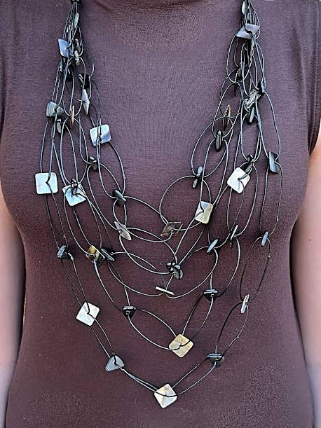 Collana Rio per la vendita all'ingrosso da parte di Escape from Paris