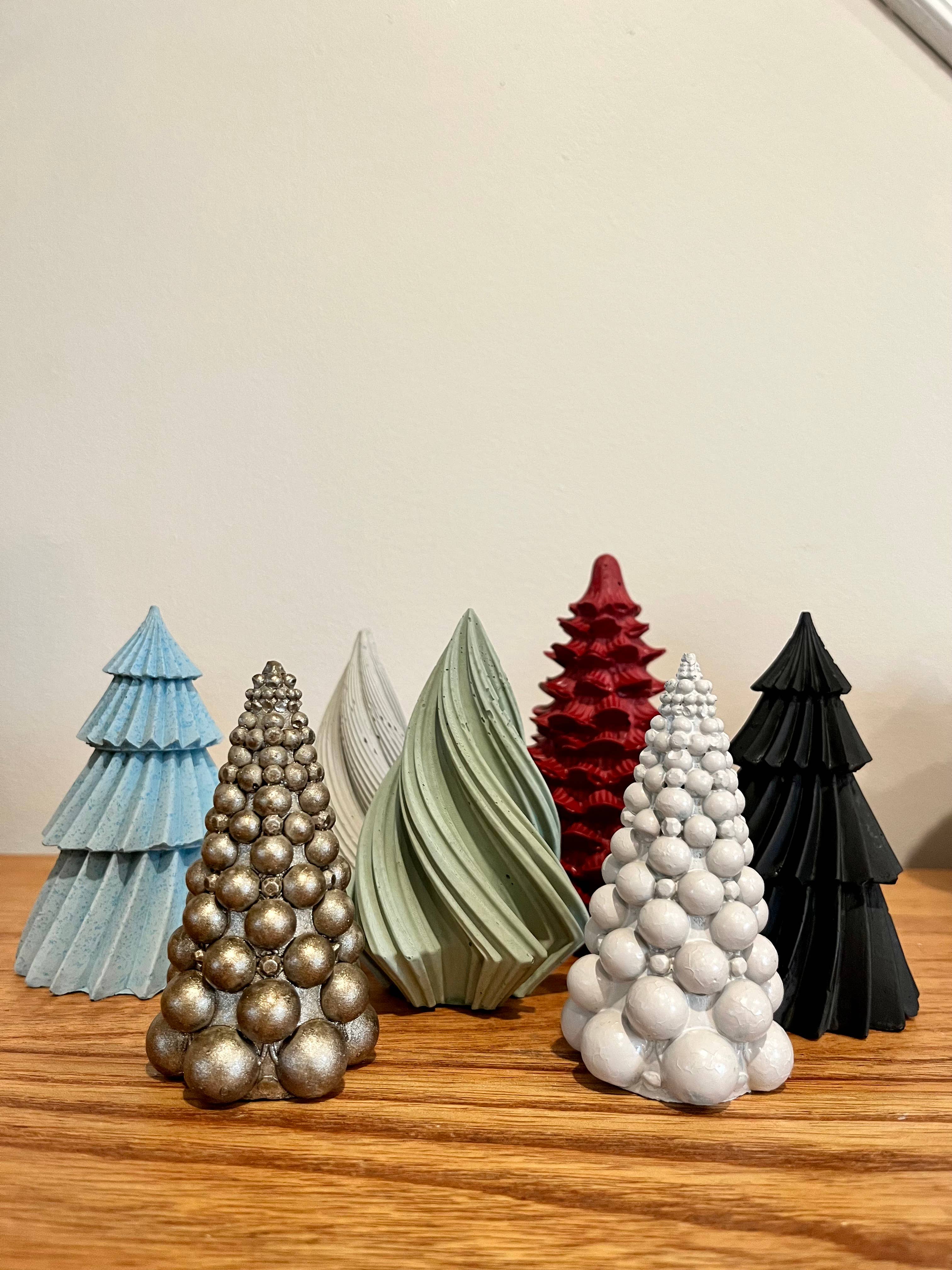 Make My Day Design – wholesale Christmas decoration – Cement Christmas Tree Figurines3