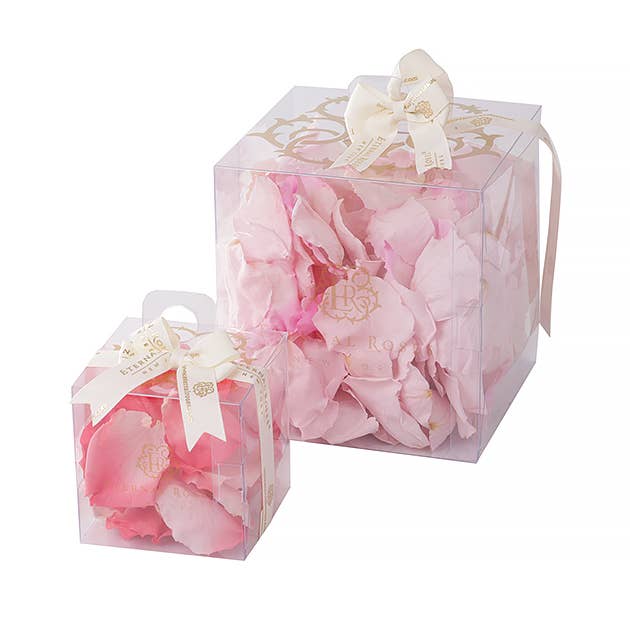 Eternal Roses® - Wholesale Dried/Pressed Flowers - Luxury Scented Eternal Petals9