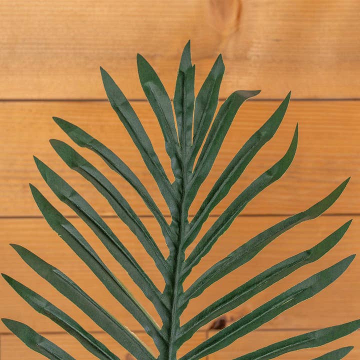 Portofino International Trading, USA - Wholesale Artificial Plant - Artificial Feather Palm Leaves - 21 Inches - Pack of 125