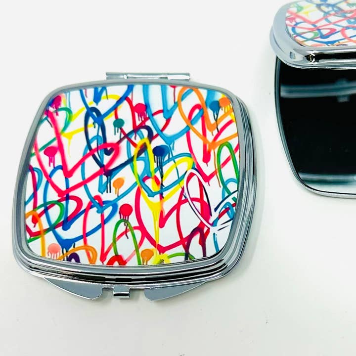 Espejo de bolsillo Graffiti Hearts para venta al por mayor de Resinate By KS / by KRISTIN SMITH