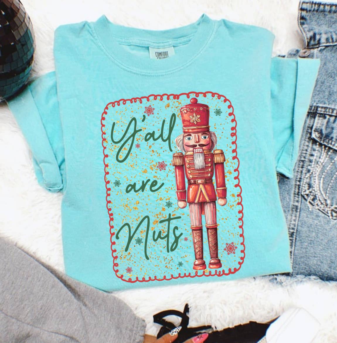 Posh Magnolia Boutique – wholesale T-shirt med logga - Dam – Ni är galna Nötknäppare Comfort Color T-shirt0