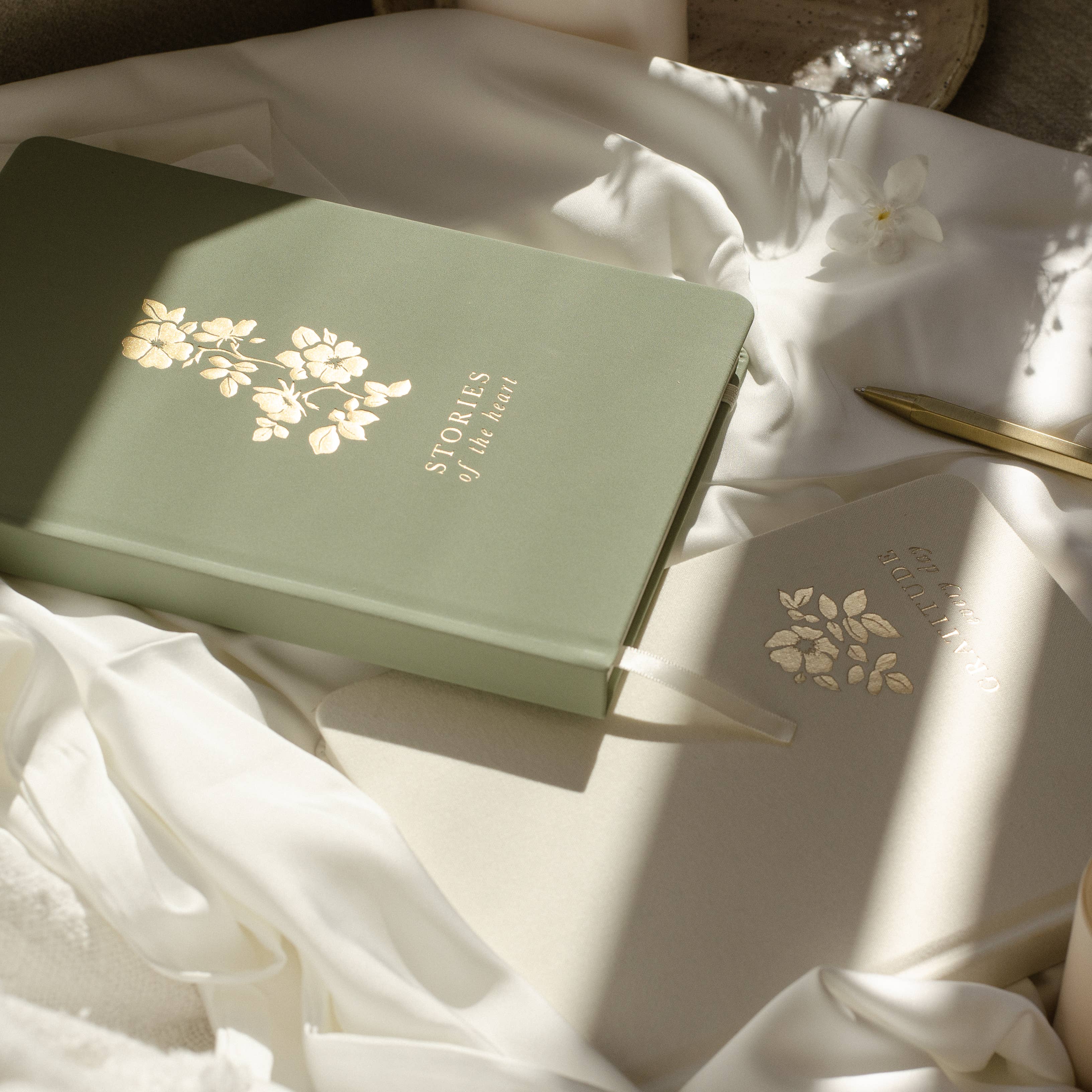 Papel & Co - Wholesale Journal/Diary - Floral Gratitude Journal4