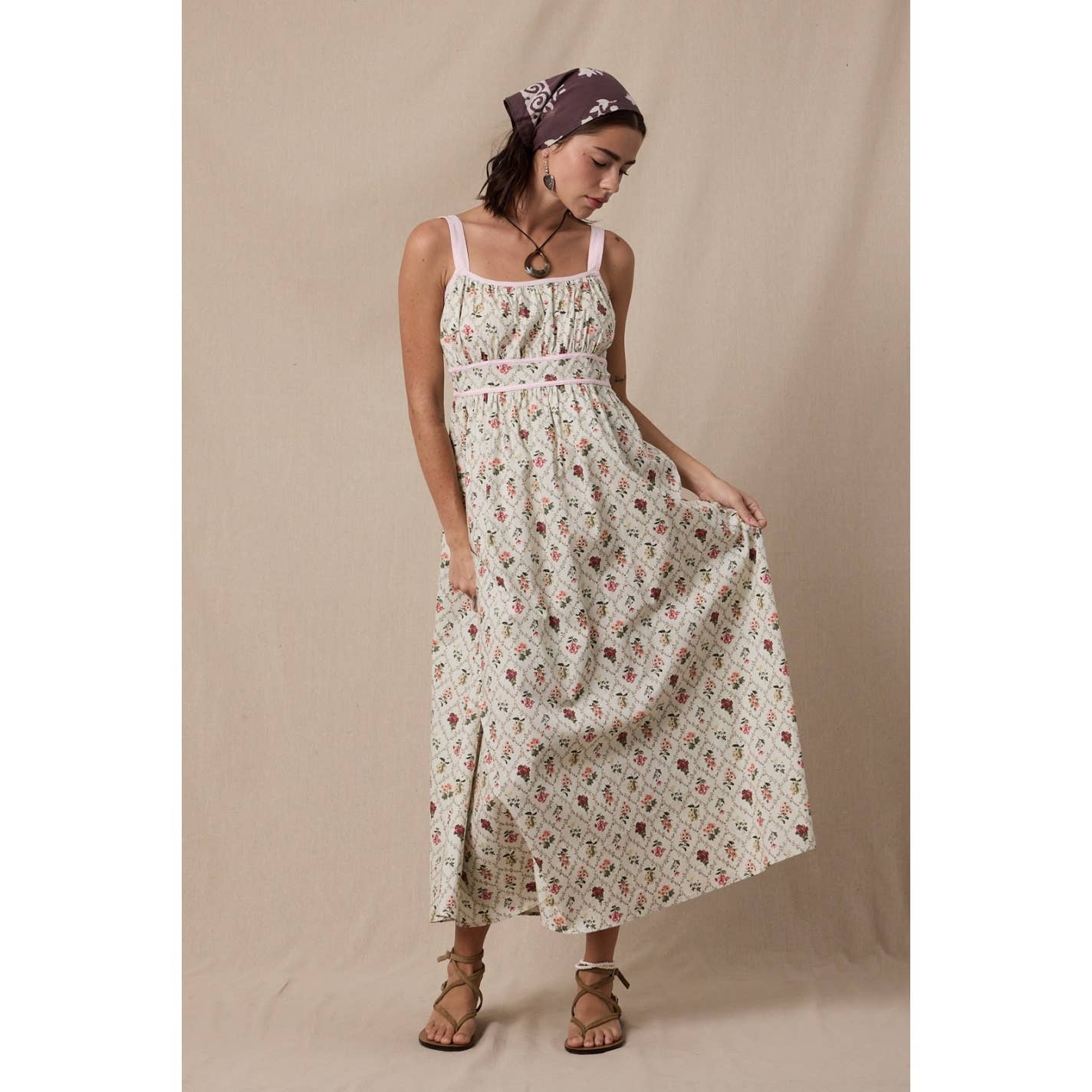 CREAM COMBO FLORAL SLEEVELESS MIDI DRESS / WL25-11629 for wholesale on Faire3
