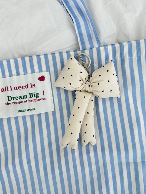 MOND HAUS - Vendita all'ingrosso Portachiavi - Donna - Portachiavi Renji | Ciondolo a forma di grande nastro con imbottitura a pois6