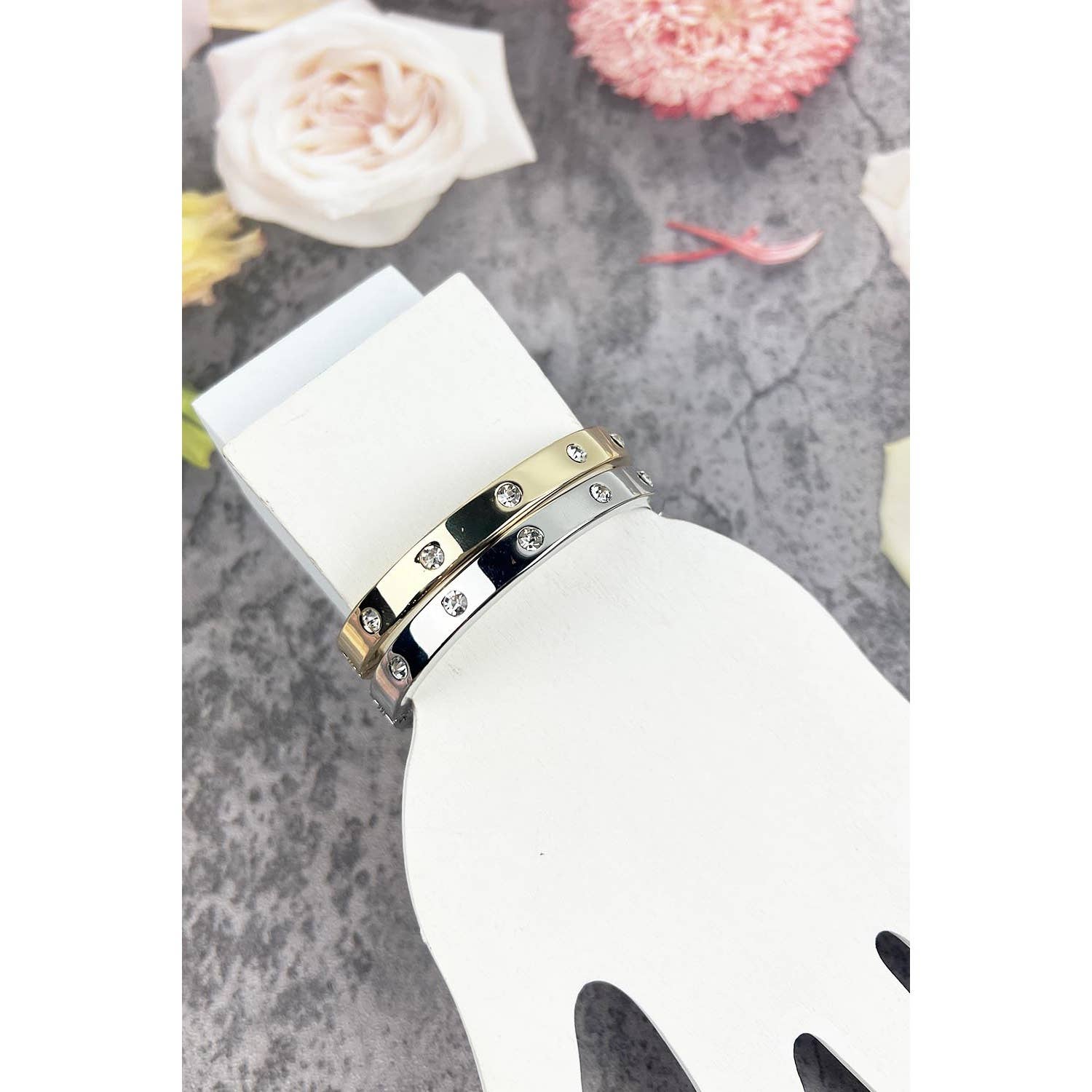 JHP Collection - Wholesale Bangle Bracelet - BANGLE BRACELET WITH RHINESTONES PATTERN5