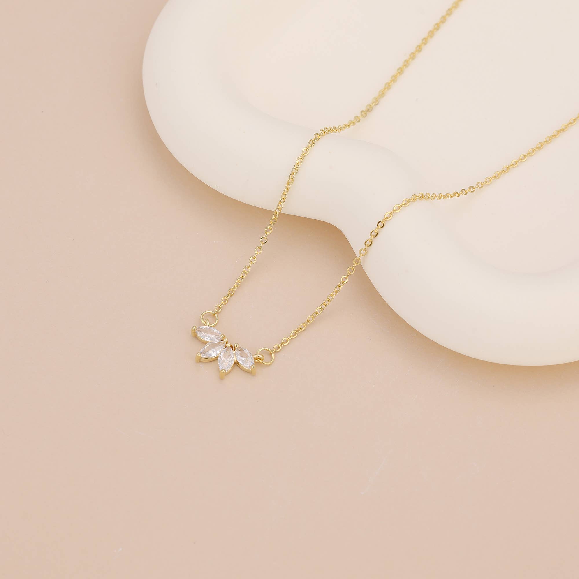 Melange Blanc - Wholesale Pendant/Charm Necklace - N024 marquise necklace, flower necklace, pendant necklace3