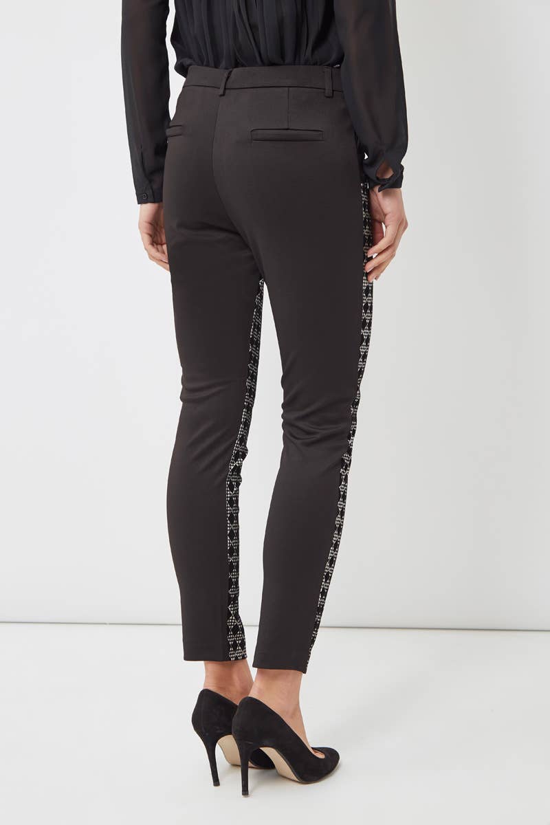 BLACK Slim Trousers Ref: SI-290039 for wholesale on Faire1