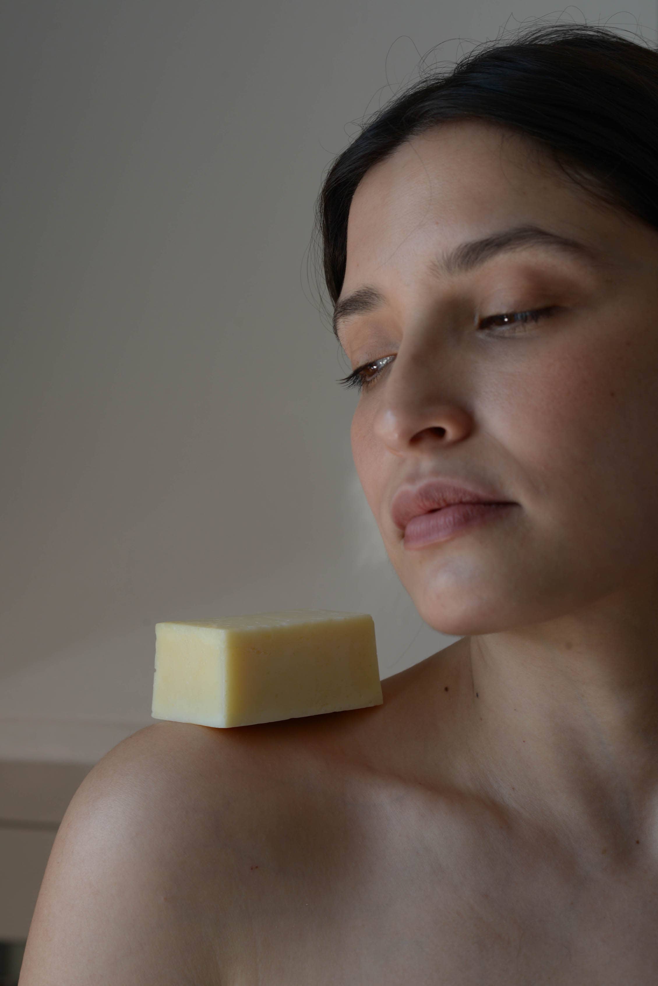 SUMMER SOLACE- Regenerative Tallow Beauty - Venta al por mayor Pastilla de jabón - Barra de Vetiver – Jabón Terroso y Aterrador, 4.9 oz3