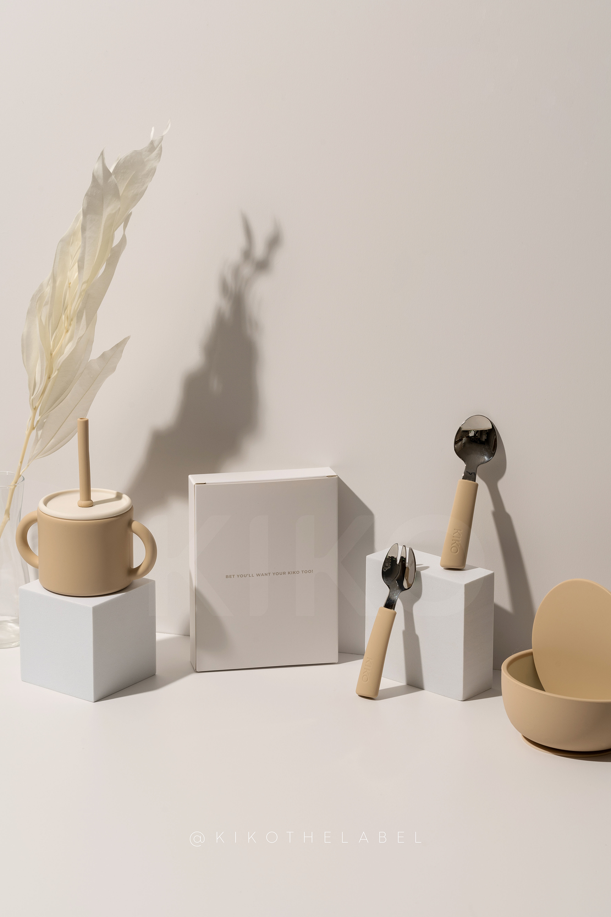 KIKO The Label - Wholesale Drinking Glass/Cup - Kids & Baby - Silicone Cup With Lid And Straw I Sand2