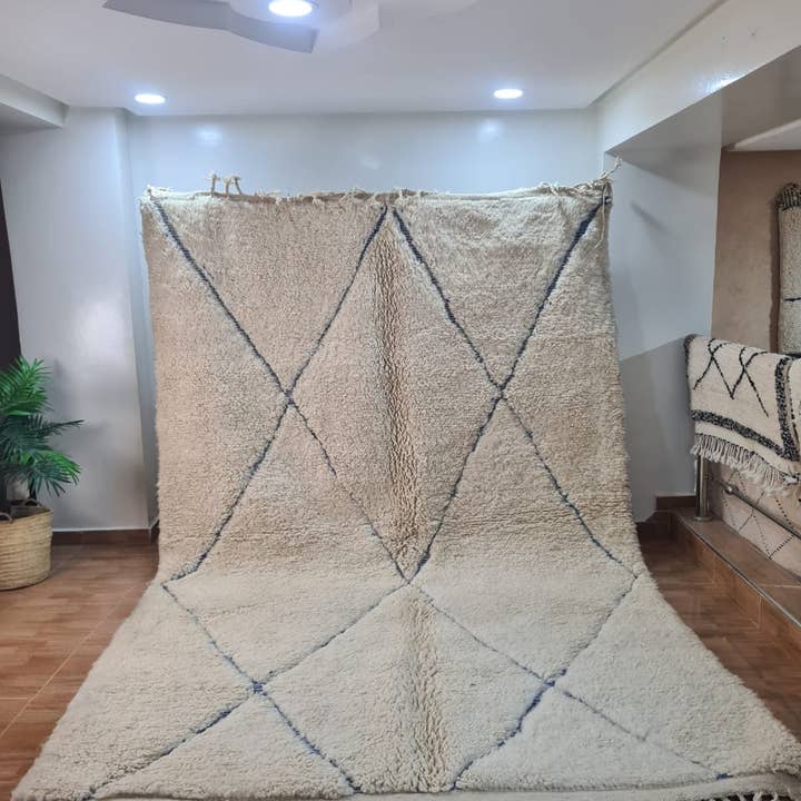 Autentisk håndknyttet Beni Ourain uldtæppe 200×300 cm 318 for engroshandel hos Maroccarpets Poufs and pillows wholesale +31648976894