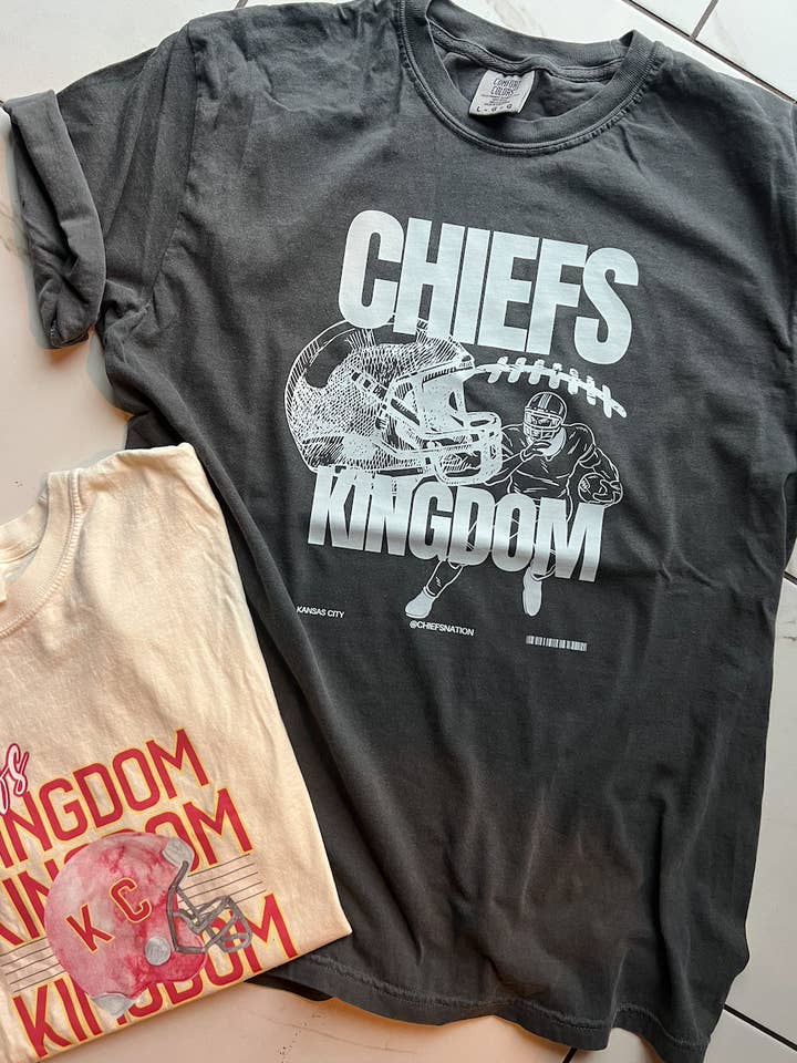 Chiefs Kingdom Old School T-shirt voor wholesale door Banks & Co.