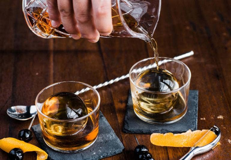 Lemonsoda - Vendita all'ingrosso Vassoi/stampi per ghiaccio - Stampo premium per cubetti di ghiaccio rotondi - 2 sfere di ghiaccio2