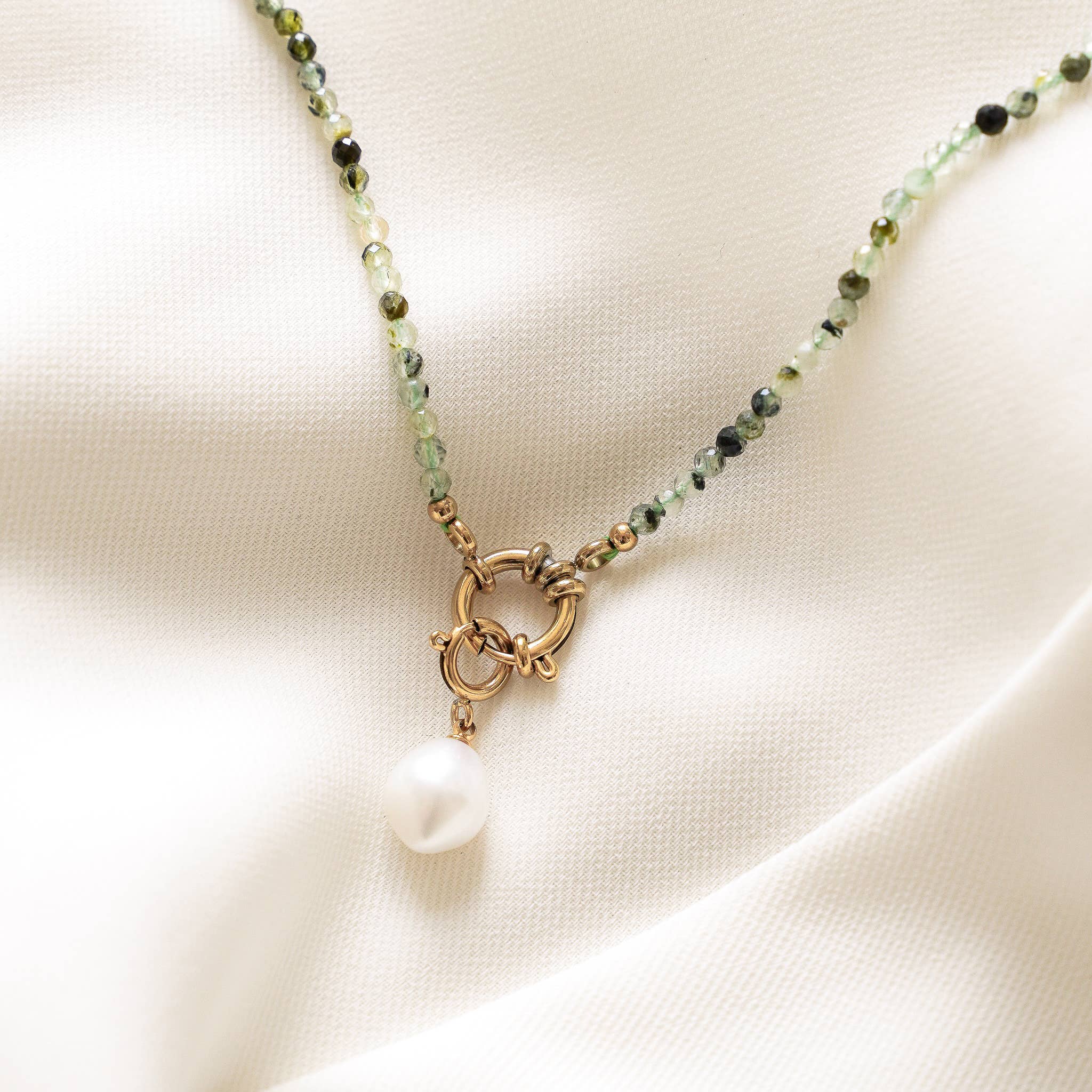 Meora Paris - Venta al por mayor Collares de cuentas/perlas - Collar de prehnita1