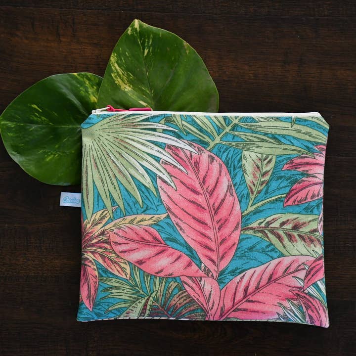 Nasstasche mit Kunststofffutter in Tropenrosa für den Großhandel von Oneloa Maui