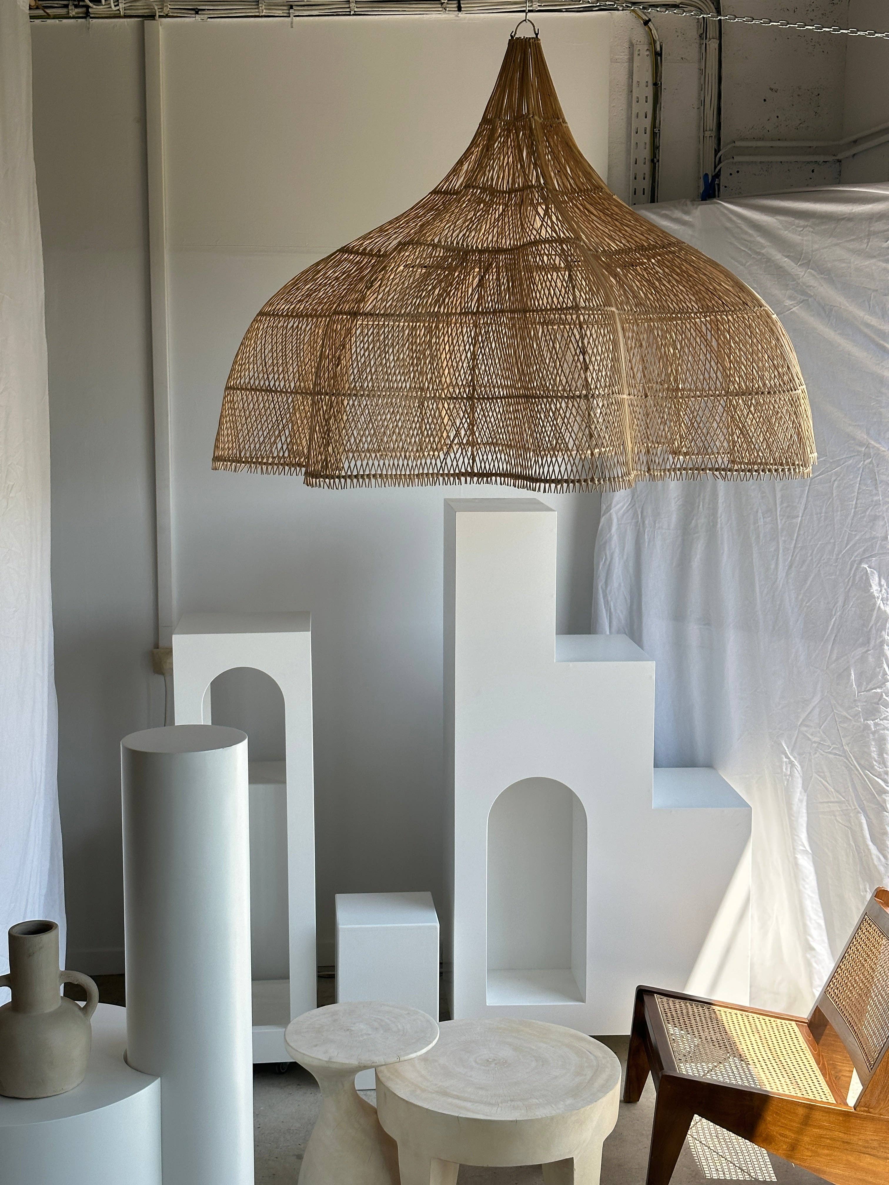 Office Objets - Wholesale Chandelier/Hanging Light - Immense rattan suspension in the shape of a flower, tulip, corolla H:1m; D:1m5045