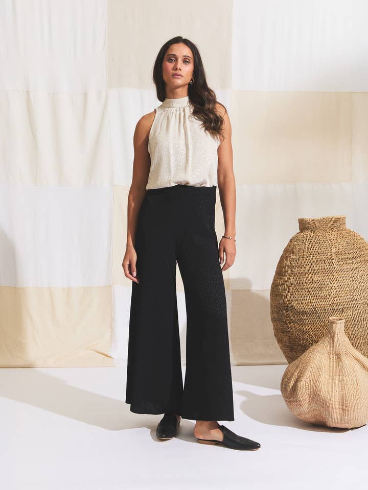 Darjeeling | Vida byxor | Sohocare Svart för wholesale av Sitting Pretty