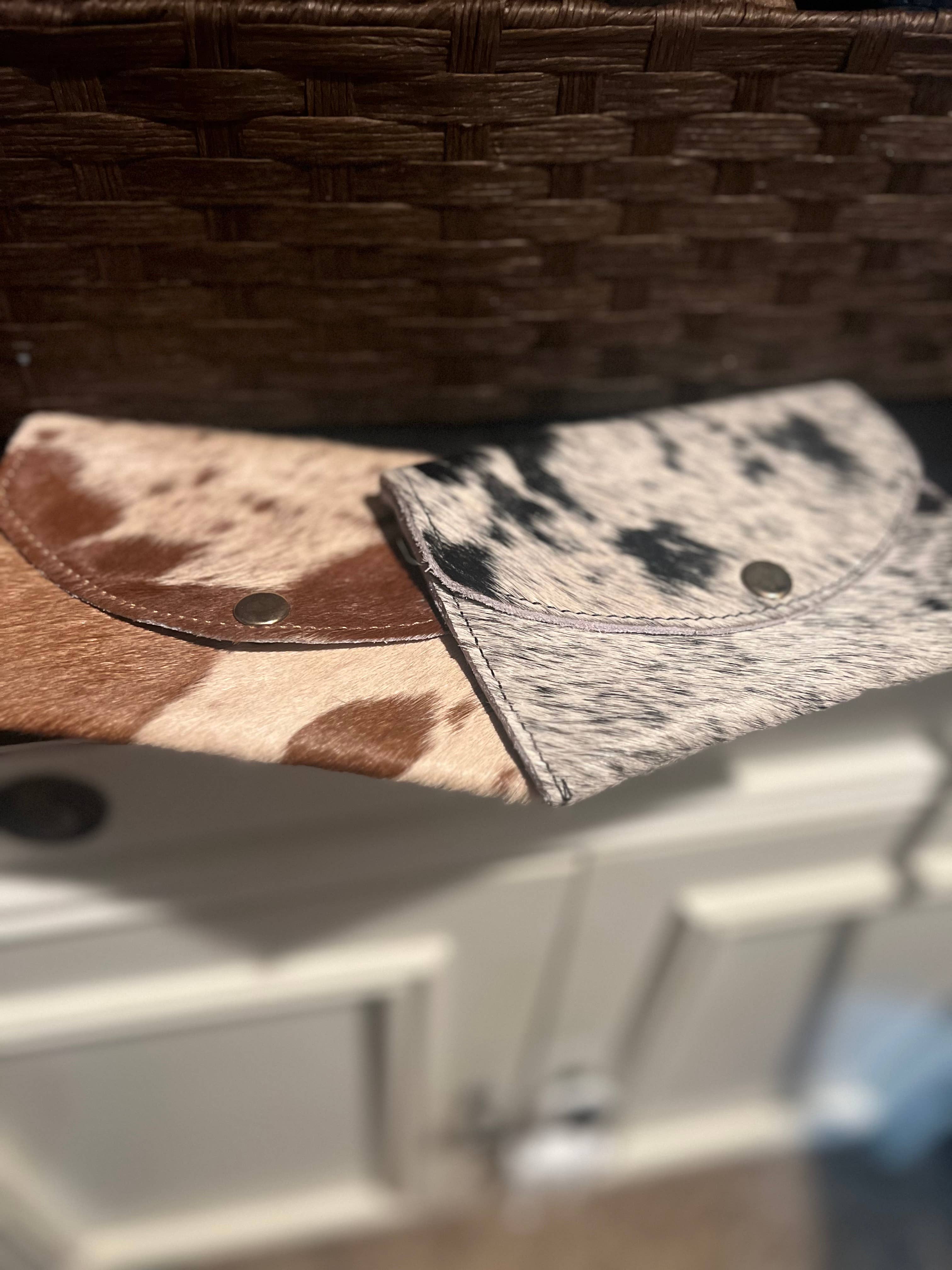 FRINGE & LUXE - Wholesale Pouch - Women's - Cowhide and leather business card holder4