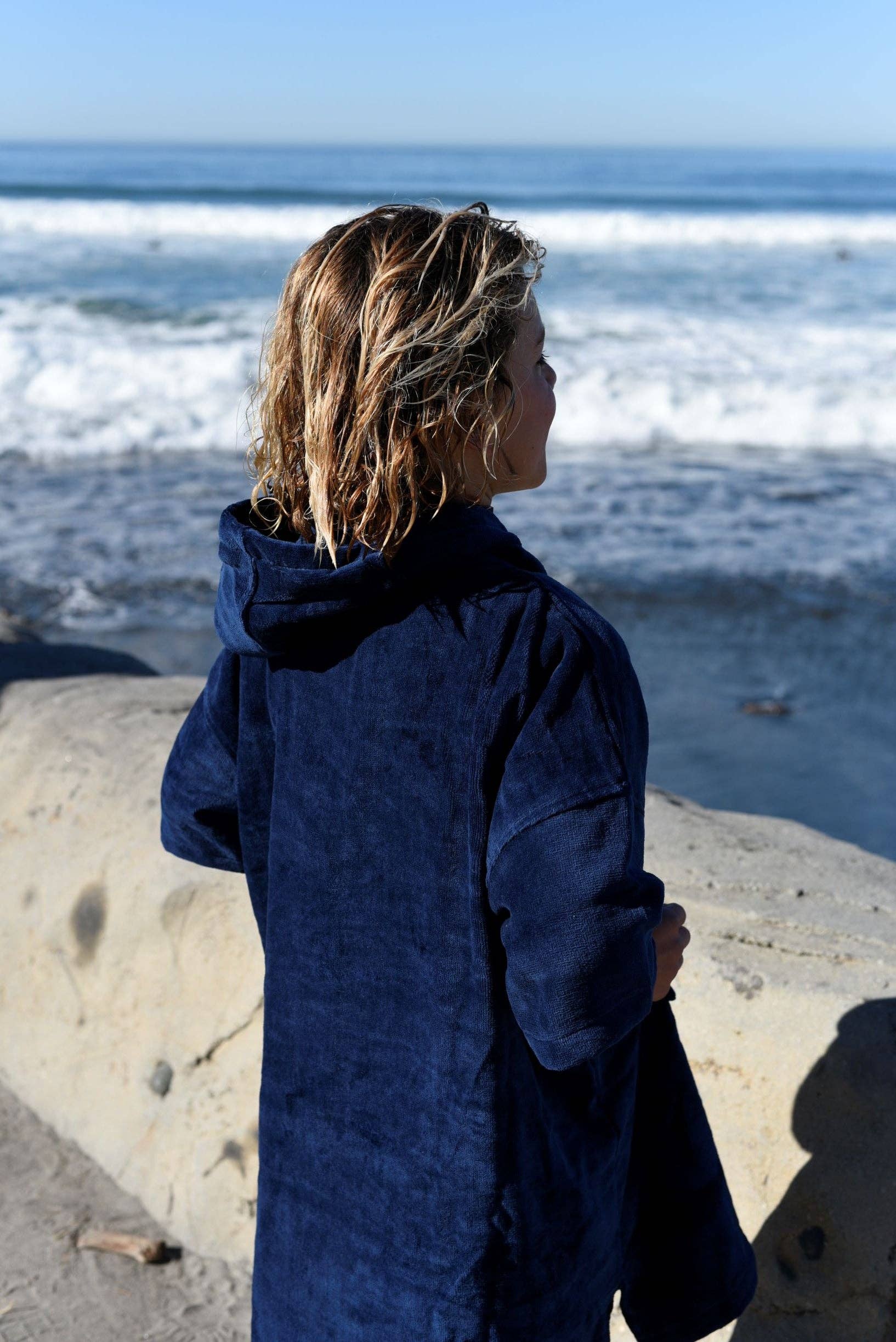 Bubble Gum Surf Wax - Wholesale Hoodie - Kids - Changing Towel Surf Poncho Youth1