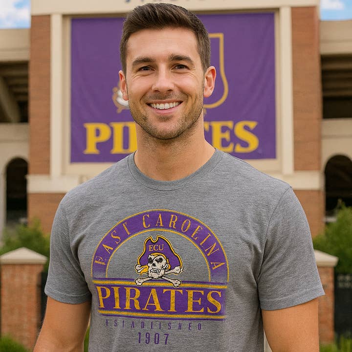 T-shirt des Pirates d'East Carolina pour la vente par Turnovers Inc