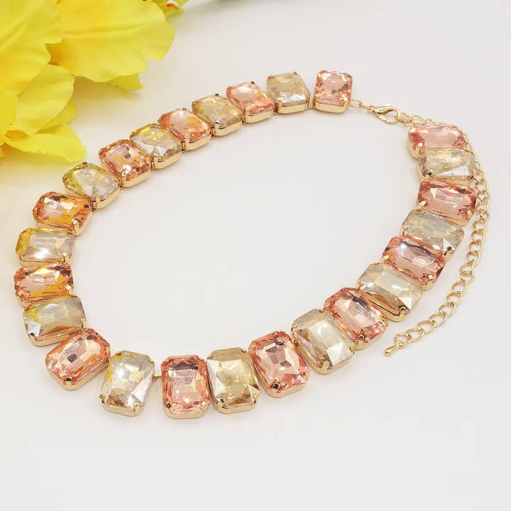 Daemon srls - Wholesale Beaded/Pearl Necklace - MARGOT collier con pietre sfaccettate - gold41