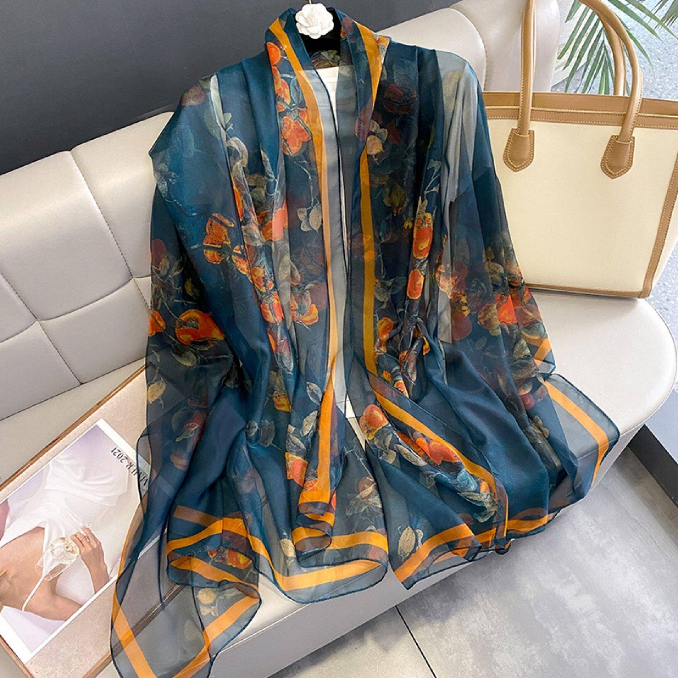 SueSilkHK – Großhandel Schal – Damen – Sommer-Sarong mit Blumenmuster / Sarong mit orientalischer Ästhetik / UV-Schutz Seidenschal / Sommer-Cape / Strandüberwurf / Geschenk für sie0