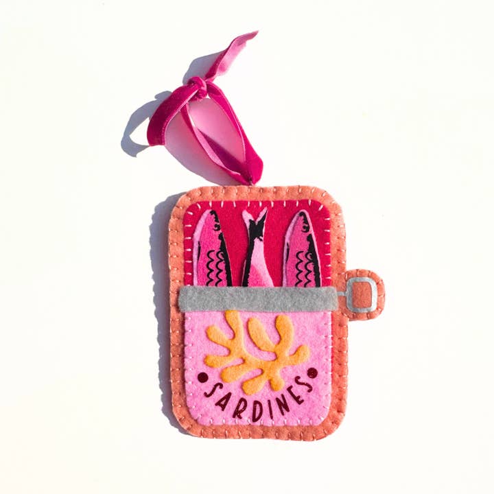 Lemon House Design - Wholesale Ornament - Felt Sardine Can Ornament1