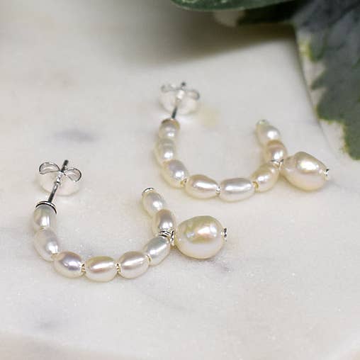 Créoles Martha en perles d'eau douce avec pendentif pour la vente par Kali Ma Designs - Sterling Silver Jewellery