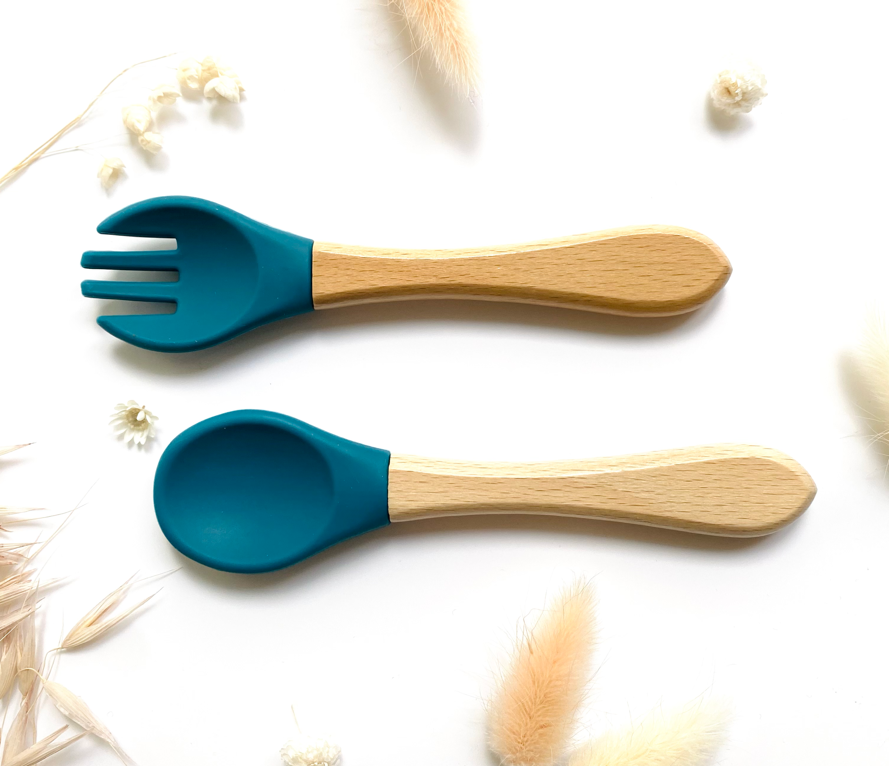 Les Petits Citrons – Engroshandel Bestiksæt – Børnebestik med bløde silikonedele og bambushåndtag0