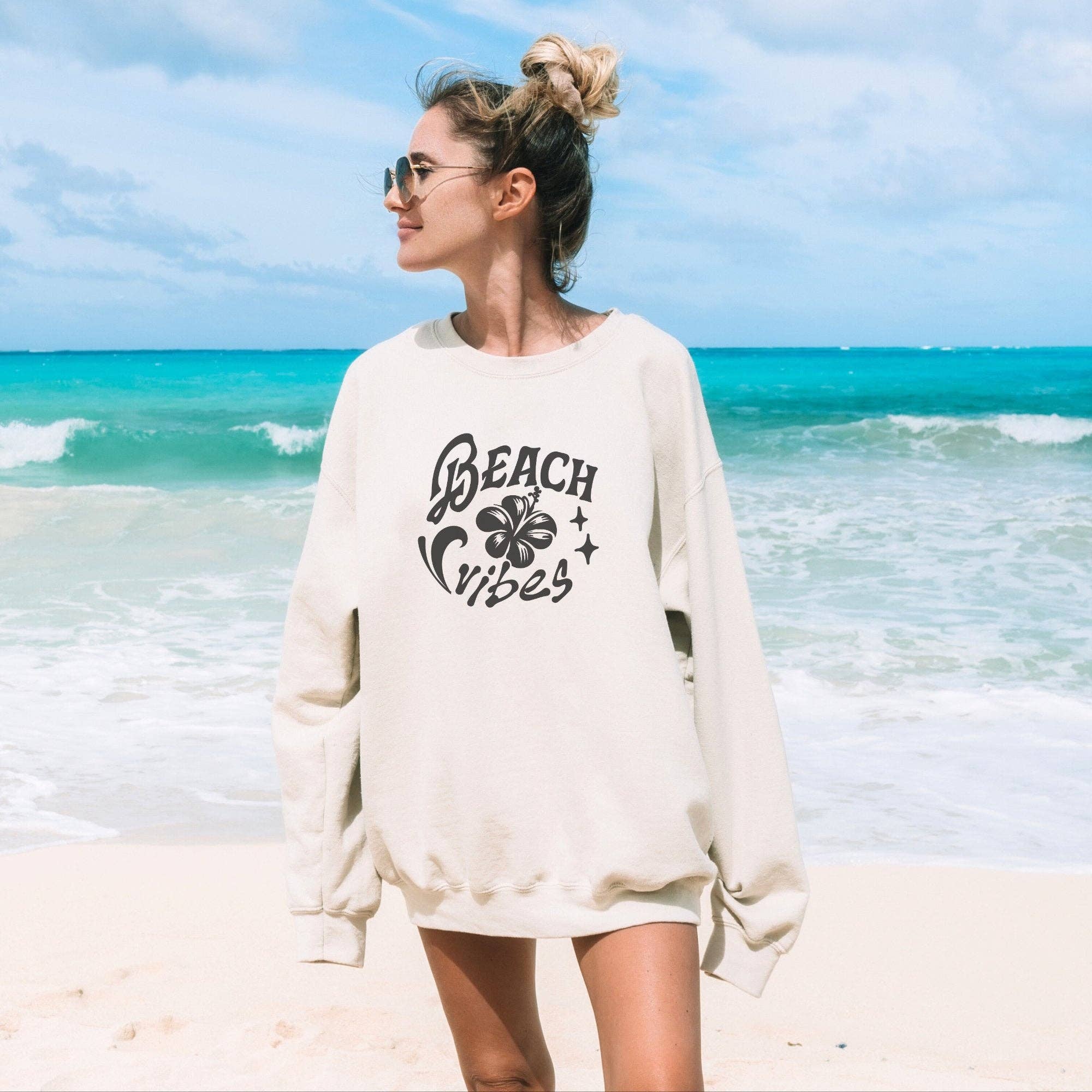 Trendznmore - Modern Graphic Apparel - Venta al por mayor Sudadera estampada - Mujer - Sudadera con estampado Beach Vibes3