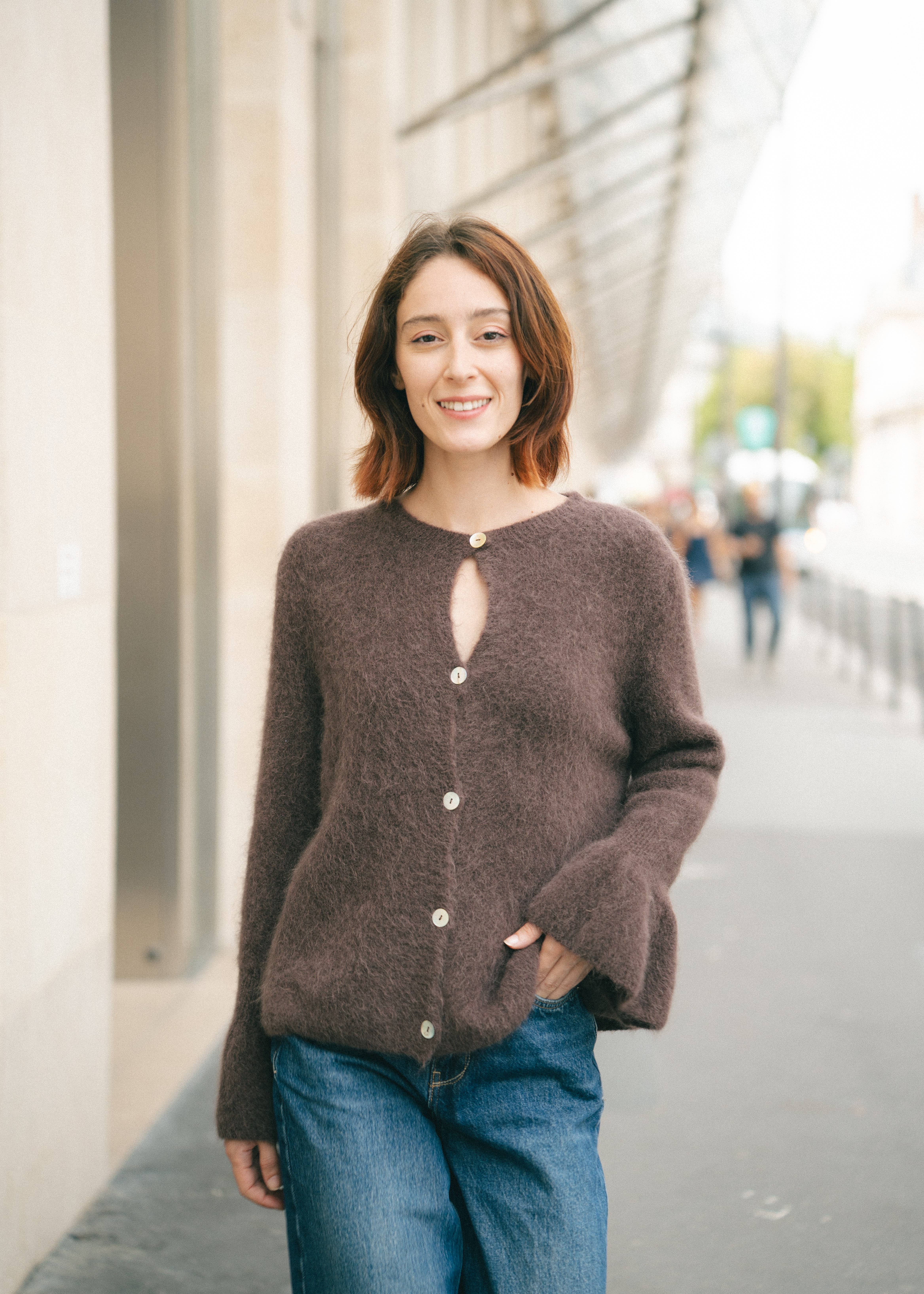 JULIA PARIS - Wholesale Cardigan - Women's - Buttoned cardigan in Baby Alpaca2